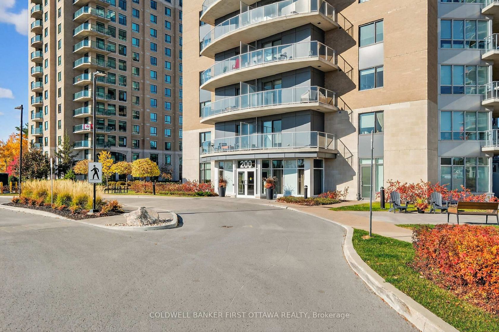602 - 200 Inlet Private, Chatelaine Village, Orleans 2