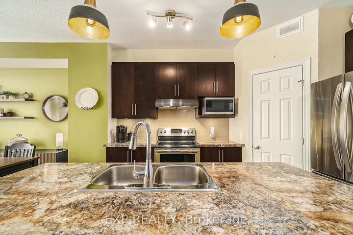 Photo 9 at 203 Brambling Way, Nepean (Half Moon Bay), Ottawa