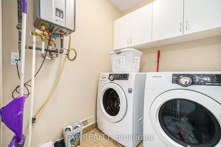 Photo 20 at 203 Brambling Way, Nepean (Half Moon Bay), Ottawa