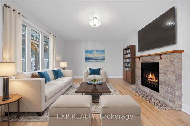 Photo 4 at 18 Ivylea Street, Nepean (Craig Henry/Woodvale), Ottawa