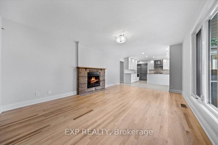 Photo 5 at 18 Ivylea Street, Nepean (Craig Henry/Woodvale), Ottawa