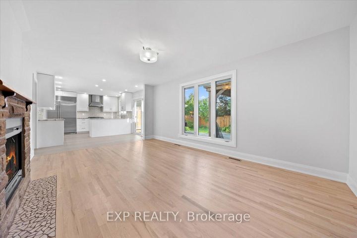 Photo 11 at 18 Ivylea Street, Nepean (Craig Henry/Woodvale), Ottawa