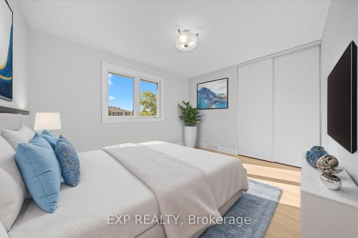 Photo 17 at 18 Ivylea Street, Nepean (Craig Henry/Woodvale), Ottawa