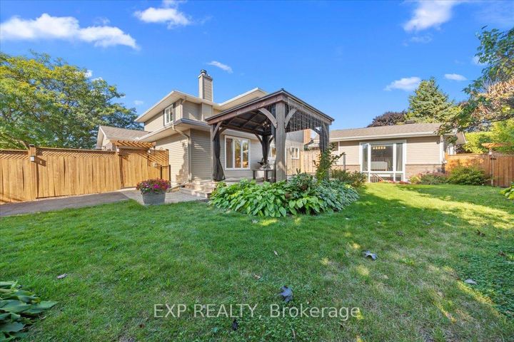 Photo 30 at 18 Ivylea Street, Nepean (Craig Henry/Woodvale), Ottawa