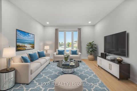 Photo 1 at 18 Ivylea Street, Nepean (Craig Henry/Woodvale), Ottawa