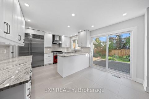 Photo 7 at 18 Ivylea Street, Nepean (Craig Henry/Woodvale), Ottawa