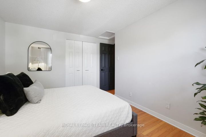 Photo 26 at 28 Holitman Drive, Nepean (Knollsbrook), Ottawa