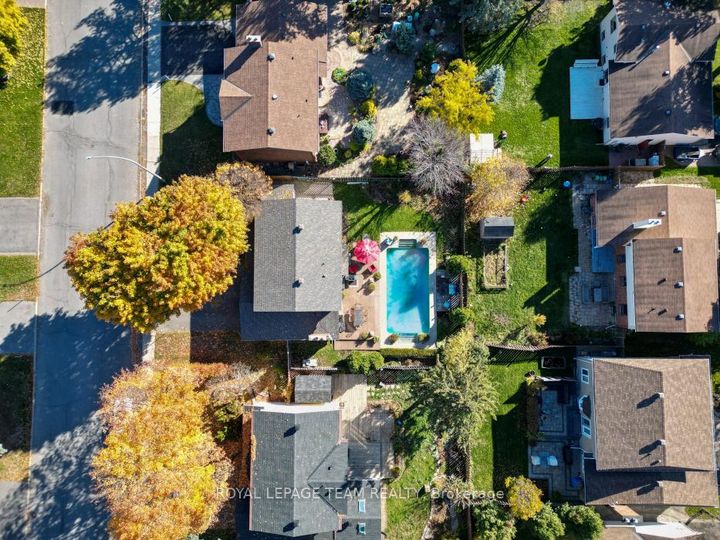 Photo 39 at 28 Holitman Drive, Nepean (Knollsbrook), Ottawa