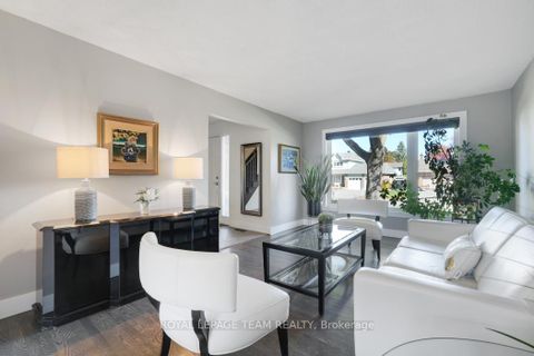 Photo 4 at 28 Holitman Drive, Nepean (Knollsbrook), Ottawa