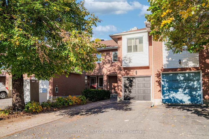 Photo 1 at 29 Hemmingwood Way, Nepean (Centrepointe), Ottawa