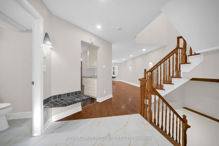 Photo 3 at 29 Hemmingwood Way, Nepean (Centrepointe), Ottawa