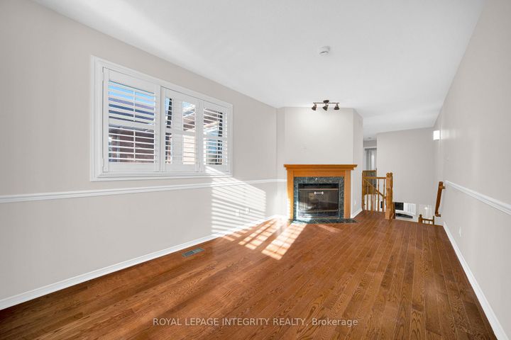 Photo 20 at 29 Hemmingwood Way, Nepean (Centrepointe), Ottawa