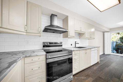 Photo 6 at 29 Hemmingwood Way, Nepean (Centrepointe), Ottawa