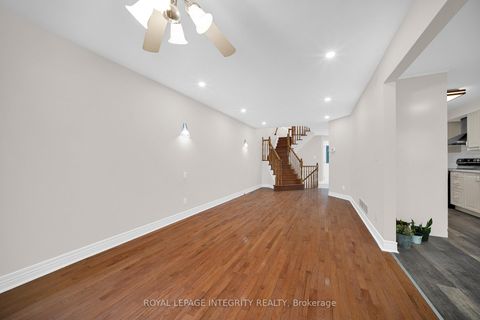 Photo 17 at 29 Hemmingwood Way, Nepean (Centrepointe), Ottawa