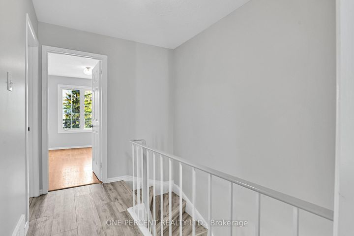 Photo 16 at 1511 Fisher Avenue, Nepean (Carleton Square), Ottawa