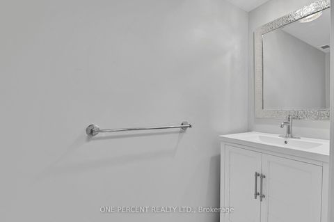 Photo 26 at 1511 Fisher Avenue, Nepean (Carleton Square), Ottawa