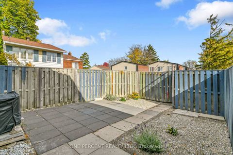 Photo 31 at 1511 Fisher Avenue, Nepean (Carleton Square), Ottawa