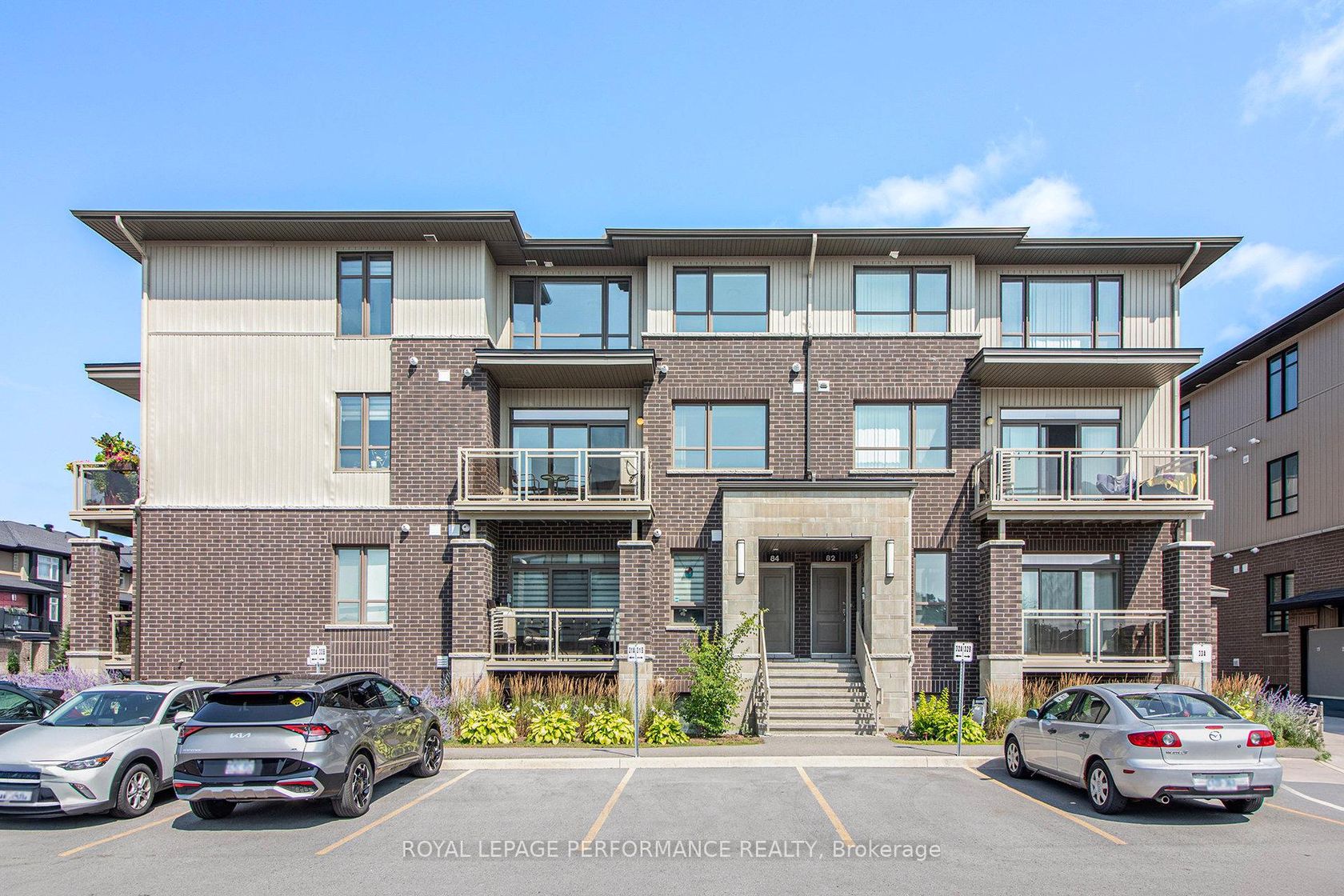 84 Carabiner Private, Mer Bleue/Bradley Estates/Anderson Park, Orleans 2