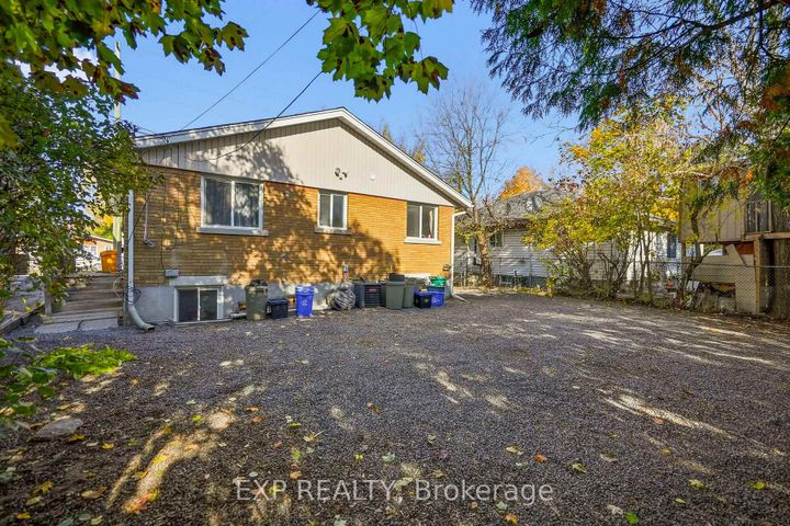 Photo 1 at 1554 Baseline Road, Nepean (Meadowlands/St. Claire Gardens), Ottawa