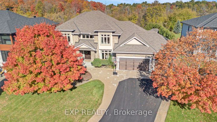 Photo 1 at 450 Lockmaster Crescent, Nepean (Manotick Village & Manotick Estates), Ottawa