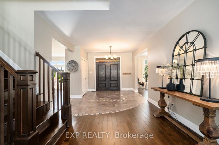 Photo 3 at 450 Lockmaster Crescent, Nepean (Manotick Village & Manotick Estates), Ottawa