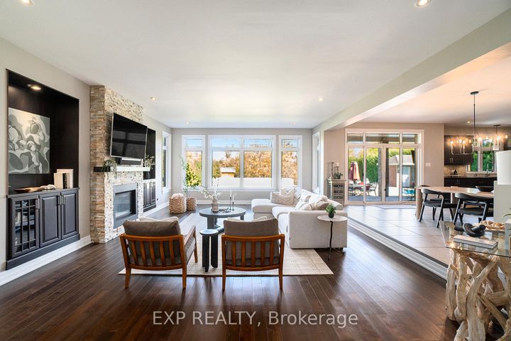 Photo 6 at 450 Lockmaster Crescent, Nepean (Manotick Village & Manotick Estates), Ottawa