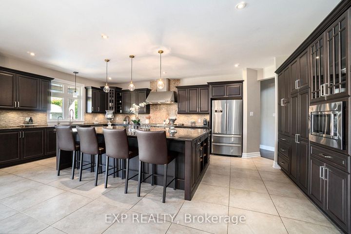 Photo 8 at 450 Lockmaster Crescent, Nepean (Manotick Village & Manotick Estates), Ottawa