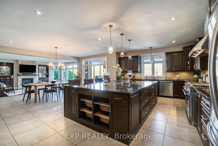 Photo 10 at 450 Lockmaster Crescent, Nepean (Manotick Village & Manotick Estates), Ottawa