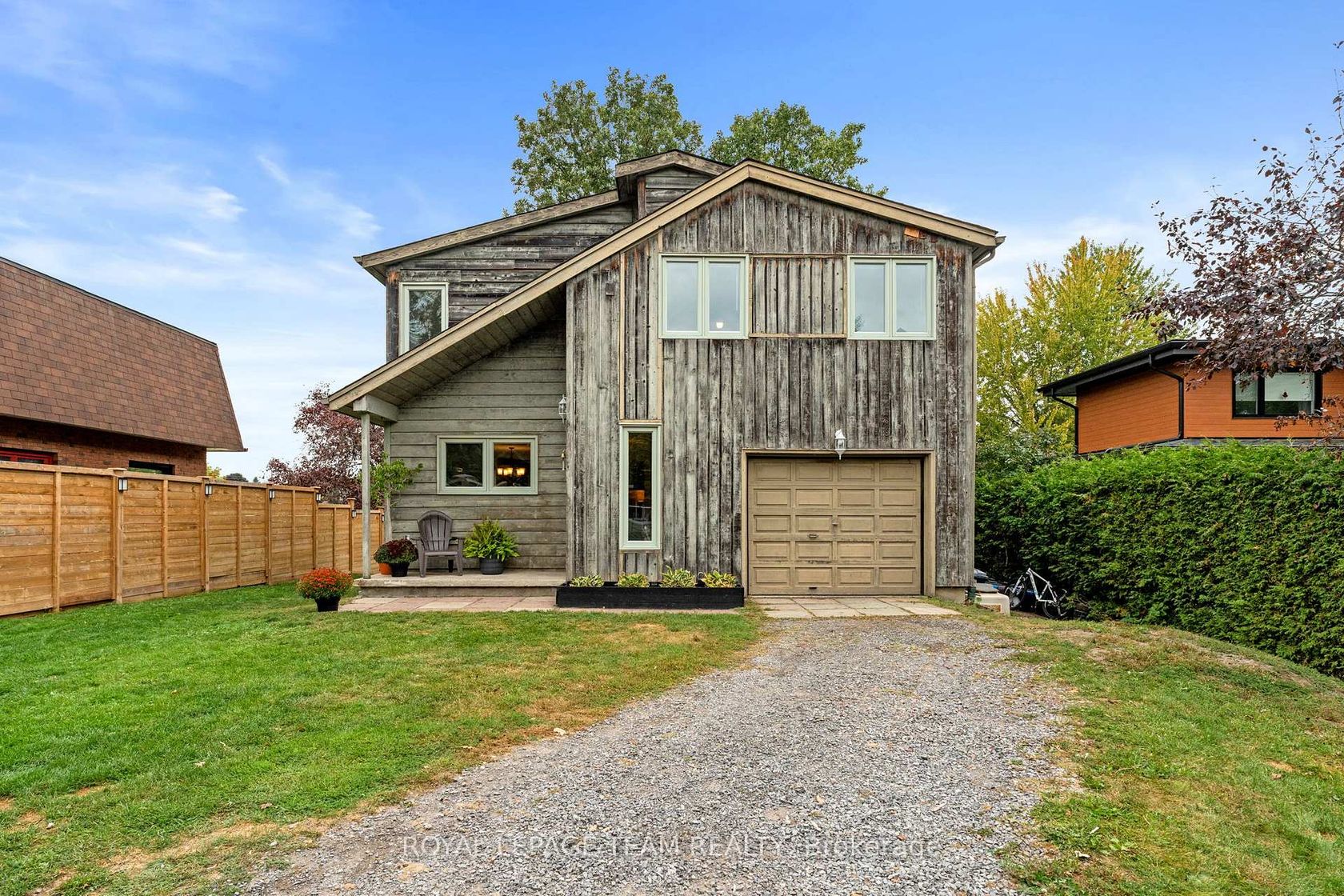1119 Firefly Lane, Manotick South to Roger Stevens, Manotick 2