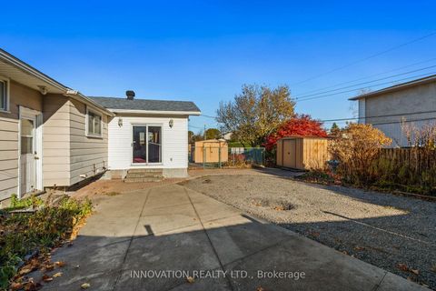 Photo 43 at 30 Oakview Avenue, Nepean (Meadowlands/Crestview), Ottawa