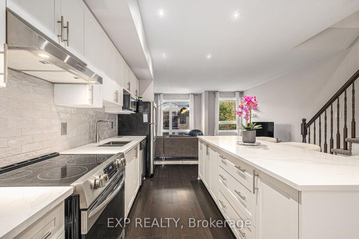 Photo 10 at 142 Wild Senna Way, Nepean (Longfields), Ottawa