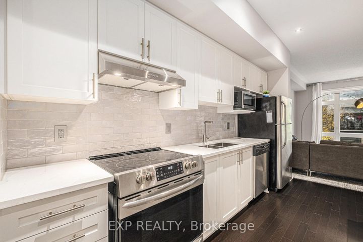 Photo 11 at 142 Wild Senna Way, Nepean (Longfields), Ottawa