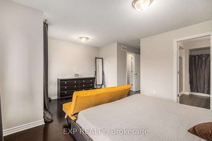 Photo 17 at 142 Wild Senna Way, Nepean (Longfields), Ottawa