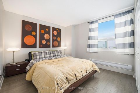 Photo 10 at 1005 - 1380 Prince Of Wales Drive, Nepean (Carleton Square), Ottawa