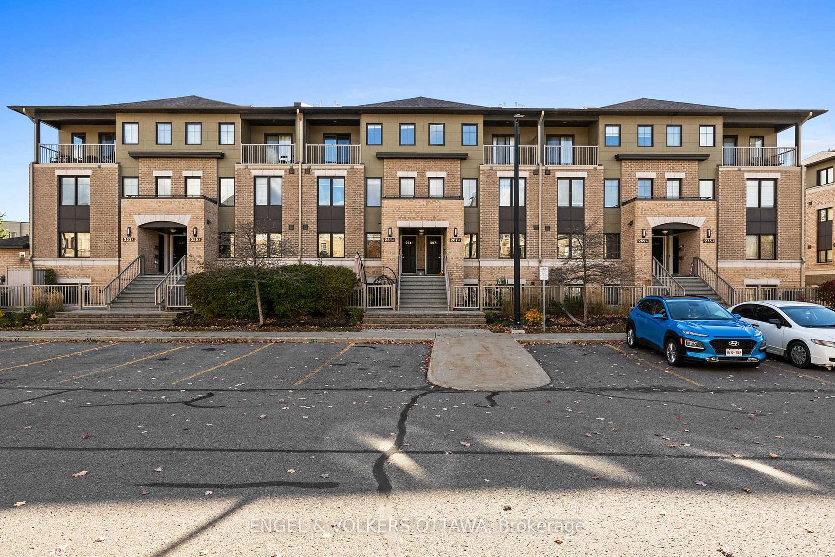 B - 261 Titanium Private, Convent Glen North, Orleans 2