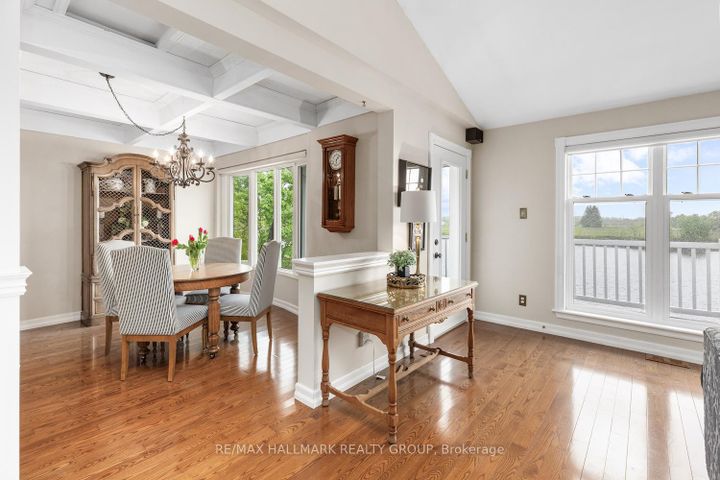 Photo 10 at 1 Rideau Glen Drive, Nepean (Rideau Heights/Ashdale/Rideau Glen), Ottawa