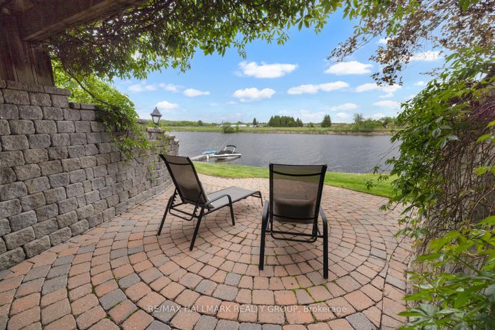 Photo 31 at 1 Rideau Glen Drive, Nepean (Rideau Heights/Ashdale/Rideau Glen), Ottawa