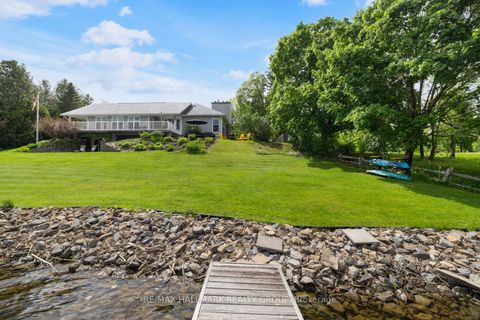 Photo 1 at 1 Rideau Glen Drive, Nepean (Rideau Heights/Ashdale/Rideau Glen), Ottawa