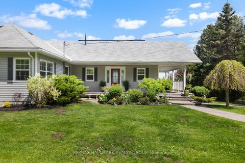 Photo 3 at 1 Rideau Glen Drive, Nepean (Rideau Heights/Ashdale/Rideau Glen), Ottawa