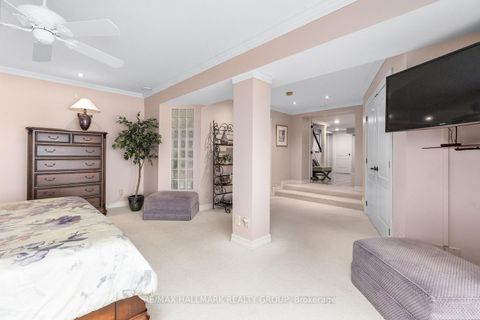 Photo 32 at 1 Rideau Glen Drive, Nepean (Rideau Heights/Ashdale/Rideau Glen), Ottawa