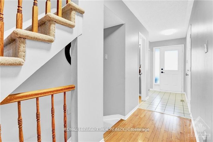 Photo 6 at 133 WOODPARK Way, Nepean (Longfields), Ottawa