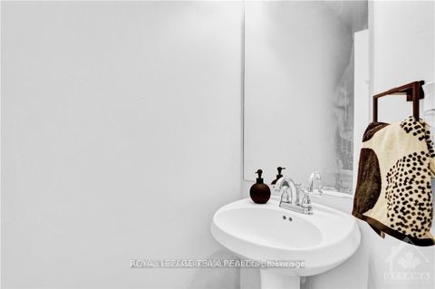 Photo 16 at 133 WOODPARK Way, Nepean (Longfields), Ottawa