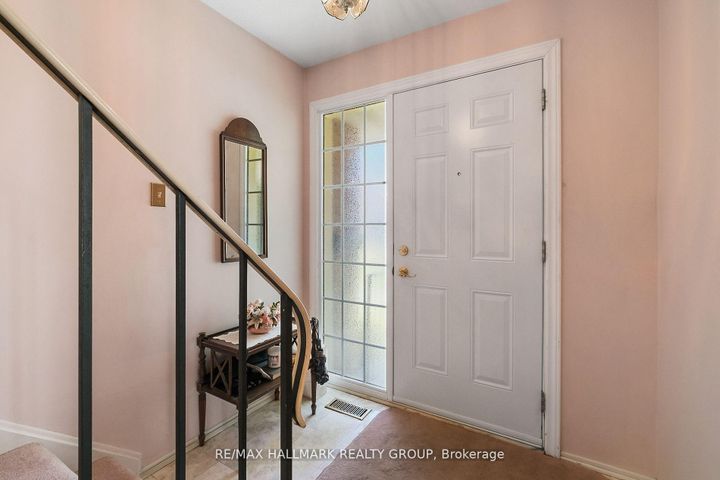 Photo 2 at 625 Trelawny Private, Nepean (Carleton Square), Ottawa