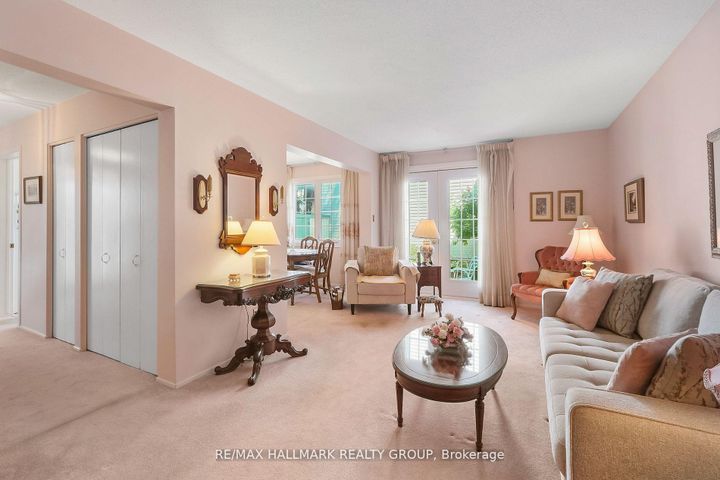 Photo 10 at 625 Trelawny Private, Nepean (Carleton Square), Ottawa