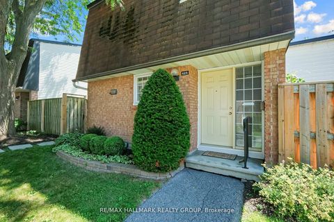 Photo 1 at 625 Trelawny Private, Nepean (Carleton Square), Ottawa