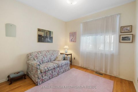 Photo 15 at 625 Trelawny Private, Nepean (Carleton Square), Ottawa