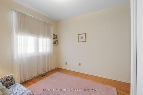 Photo 16 at 625 Trelawny Private, Nepean (Carleton Square), Ottawa