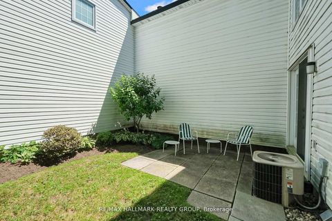 Photo 21 at 625 Trelawny Private, Nepean (Carleton Square), Ottawa