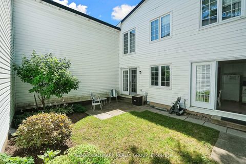 Photo 24 at 625 Trelawny Private, Nepean (Carleton Square), Ottawa