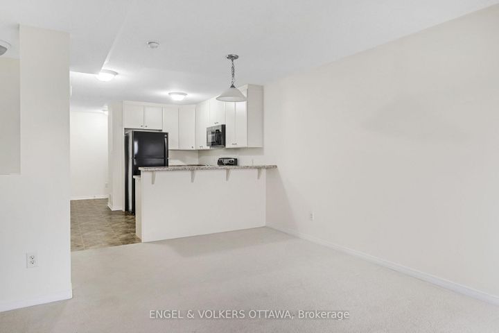 Photo 7 at 270 Espin Heights, Nepean (Stonebridge), Ottawa
